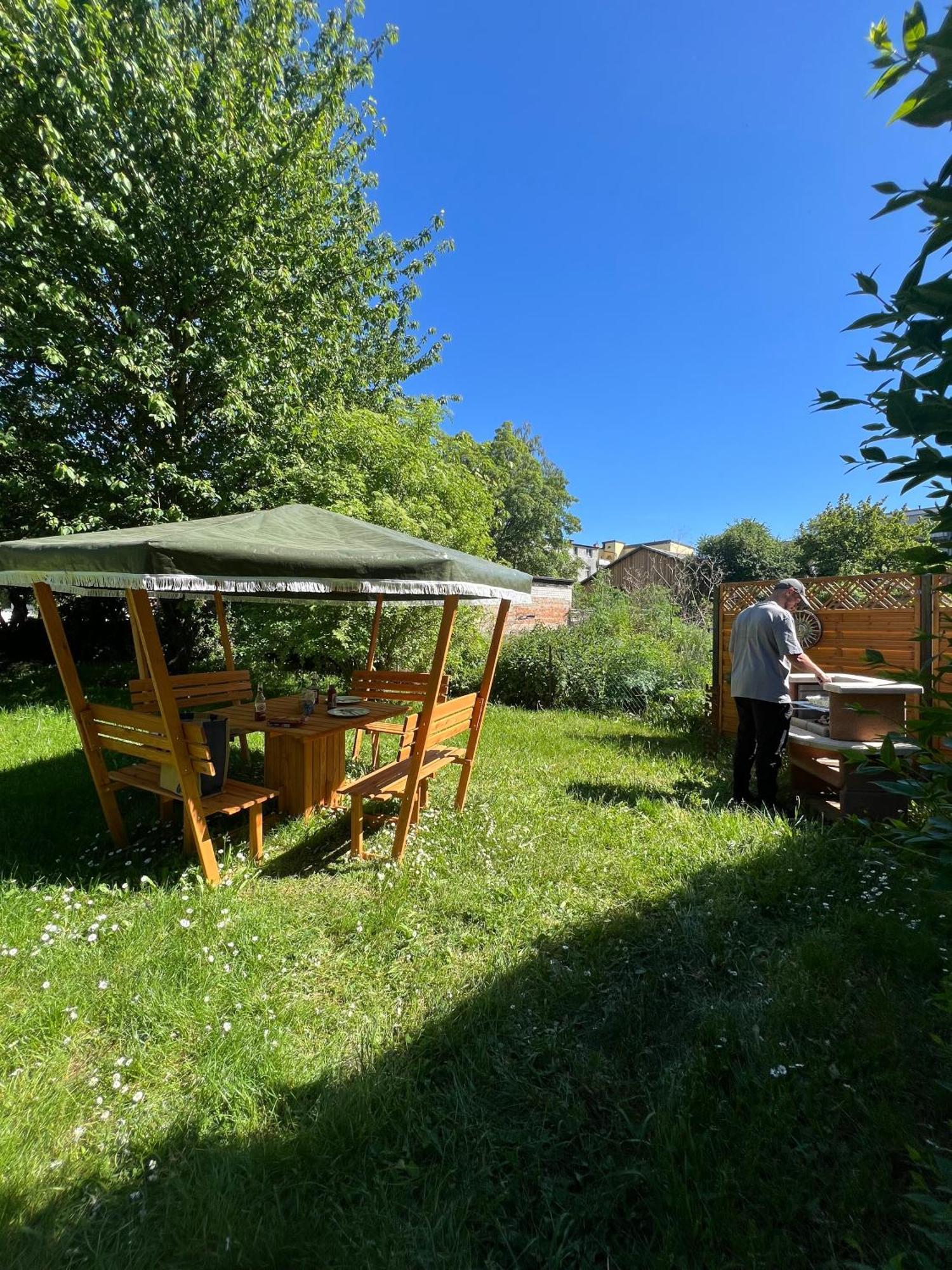 Homestayplus Schwerin シュヴェリーン エクステリア 写真